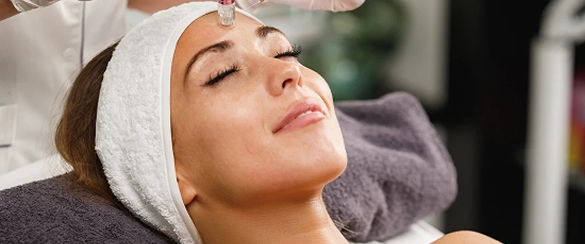 medical-grade-facial-treatment-vs-traditional-facial